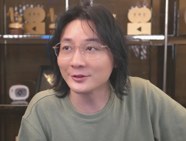 张大仙突然停播半年后回归引争议！他到底怎么了？