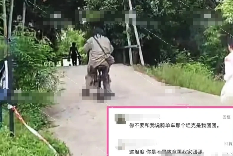 群体戴口罩_戴口罩少聚会_