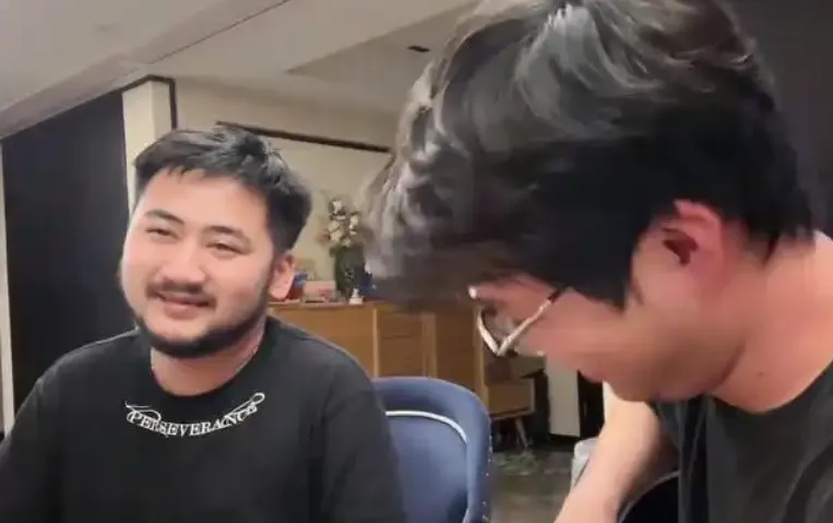 _茄子看大司马鬼畜_茄子大司马在哪里直播