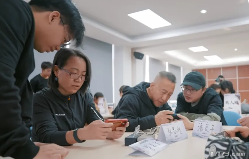 我奶拿了MVP！腾讯、网易为何都盯上了老年电竞？_我奶拿了MVP！腾讯、网易为何都盯上了老年电竞？_