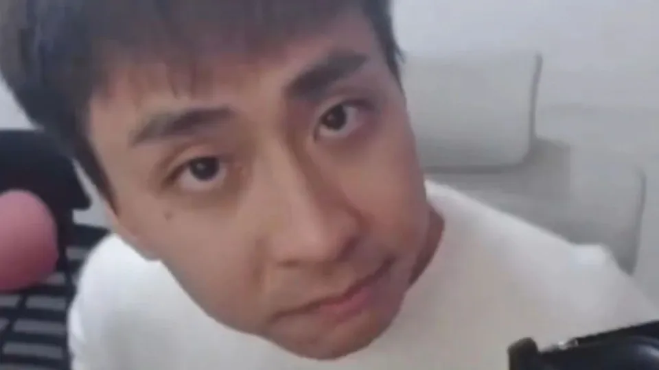 游戏主播怒喷游戏评分机制爆火，却因猫洗澡问题崩塌？