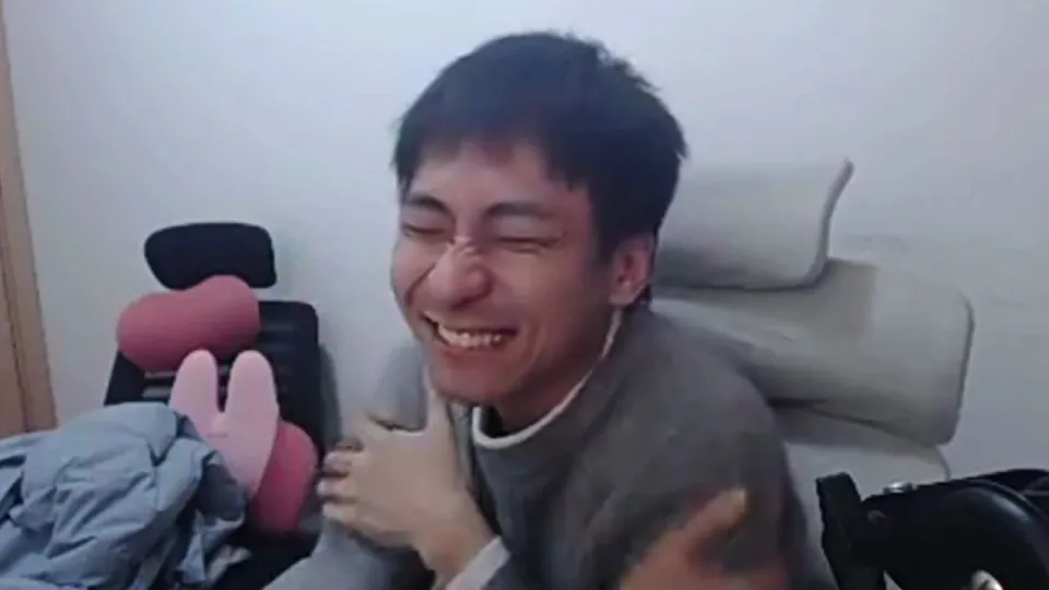 梦到姥姥提了袋米出走__央视八大当家主播已出走