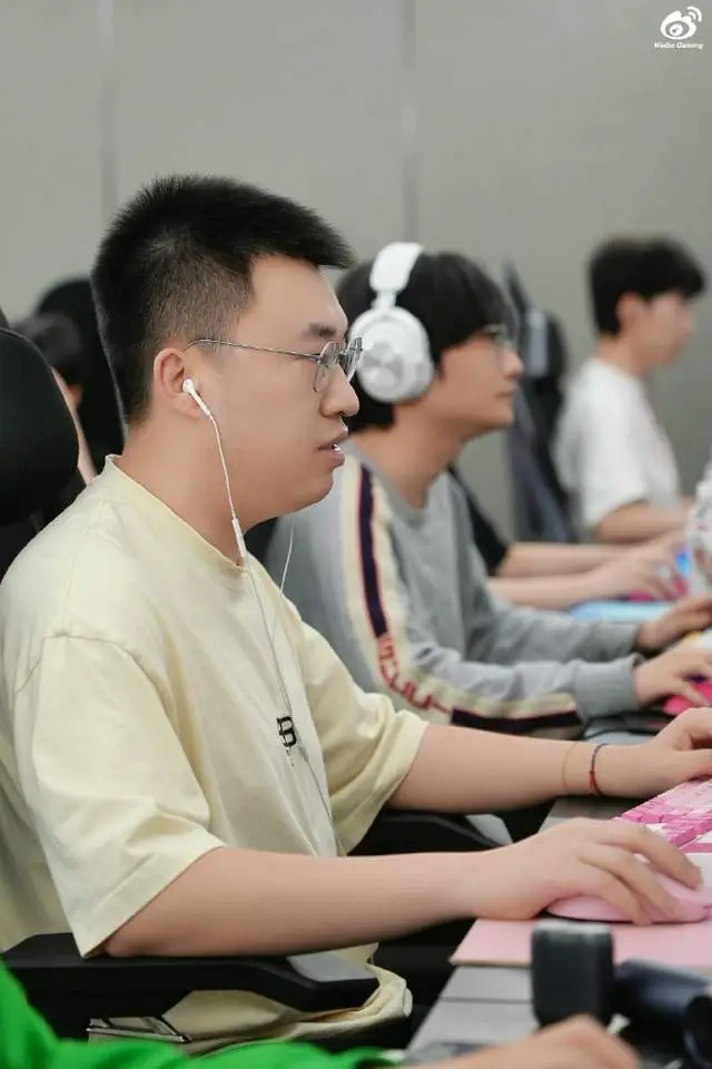 LPL第二赛段激战正酣！WBG和JDG谁能终结连败？明日见分晓