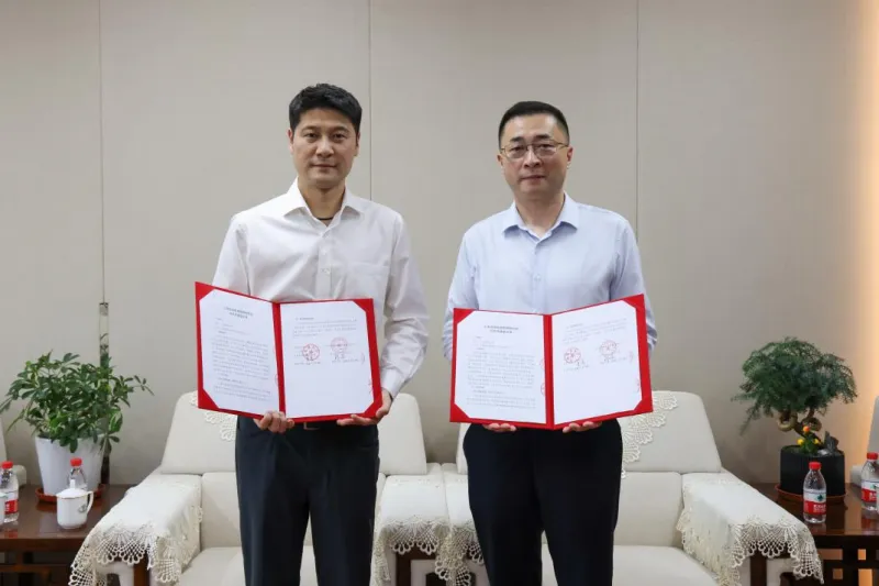 上海启启网络科技有限公司__上海启跳体育管理咨询有限公司