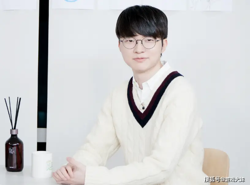 _夸代言人的说说_关于代言产品的说说
