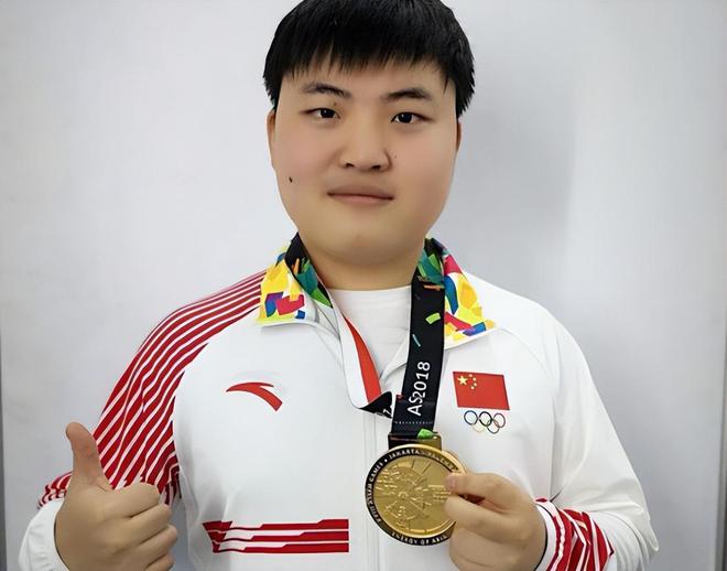 比肩格名人_比肩是谁_