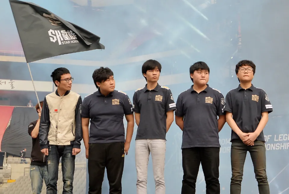 LOL第二位名人堂选手，活在我记忆里的Uzi__LOL第二位名人堂选手，活在我记忆里的Uzi