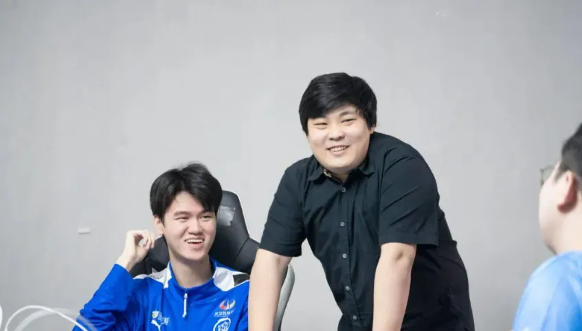 hero久竞久诚久哲关系__哲系教练