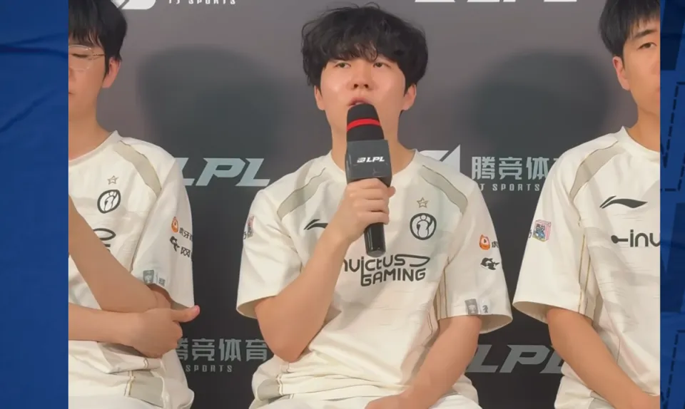 BLG 与 IG 世纪大战！第三场 Rookie 发条坑惨队伍？淘汰赛才是关键