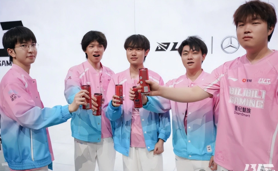BLG全员狂人！Bin竟放话和Theshy对线没压力？这是为何