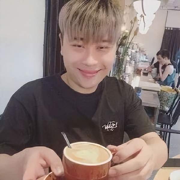 卢姥爷开挂视频_卢姥爷怎么打核爆_
