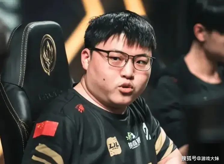 Uzi入选名人堂引争议？imp力挺：他不入选LPL真没第二人