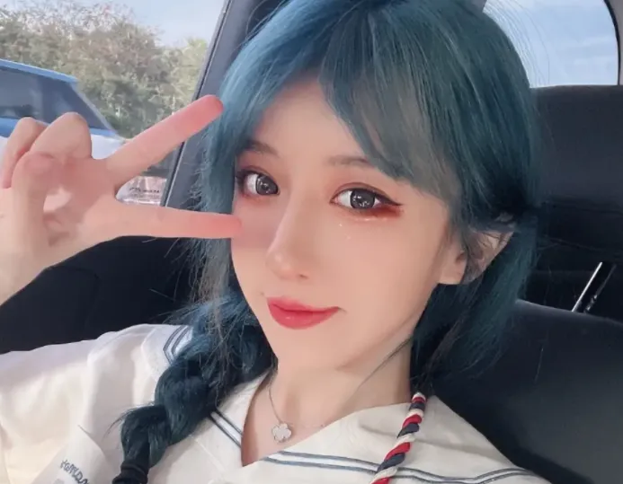 呆妹儿首播就塌房，不雅内容被曝光，深夜紧急发文澄清_呆妹儿首播就塌房，不雅内容被曝光，深夜紧急发文澄清_