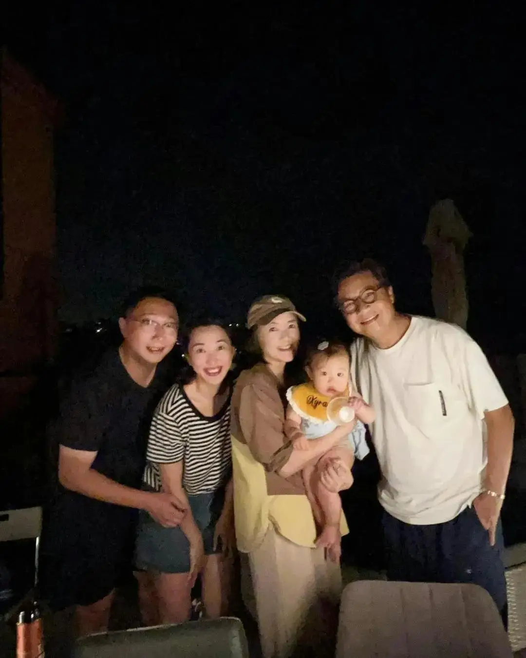 前TVB主持刘倩怡为郑子诚庆生, 两人结婚23年无子, 爱情长跑见证岁月_前TVB主持刘倩怡为郑子诚庆生, 两人结婚23年无子, 爱情长跑见证岁月_