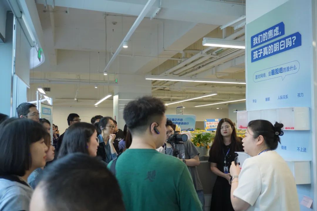 儿子爱玩游戏怎么沟通__儿子沉迷于游戏