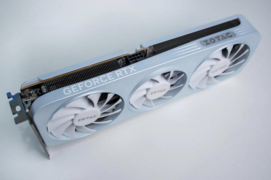 索泰gtx970霹雳版评测__索泰gtx650网吧版评测