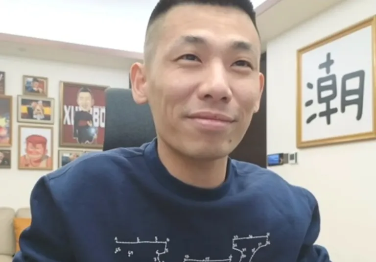 旭旭宝宝说出自己窘境，收入不够支出，每天赚的钱不够发福袋__旭旭宝宝说出自己窘境，收入不够支出，每天赚的钱不够发福袋