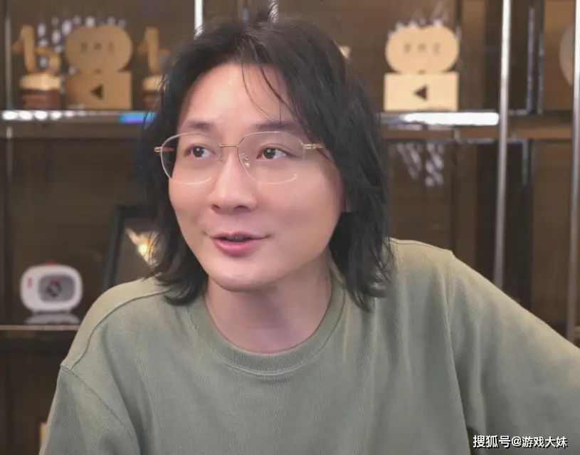 王者荣耀主播座驾大揭秘！有人开千万跑车，有人竟还坐公交？