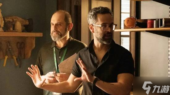 《最后生还者》S2“杀狗”情节被删 制作人:一生只能拍一次_《最后生还者》S2“杀狗”情节被删 制作人:一生只能拍一次_