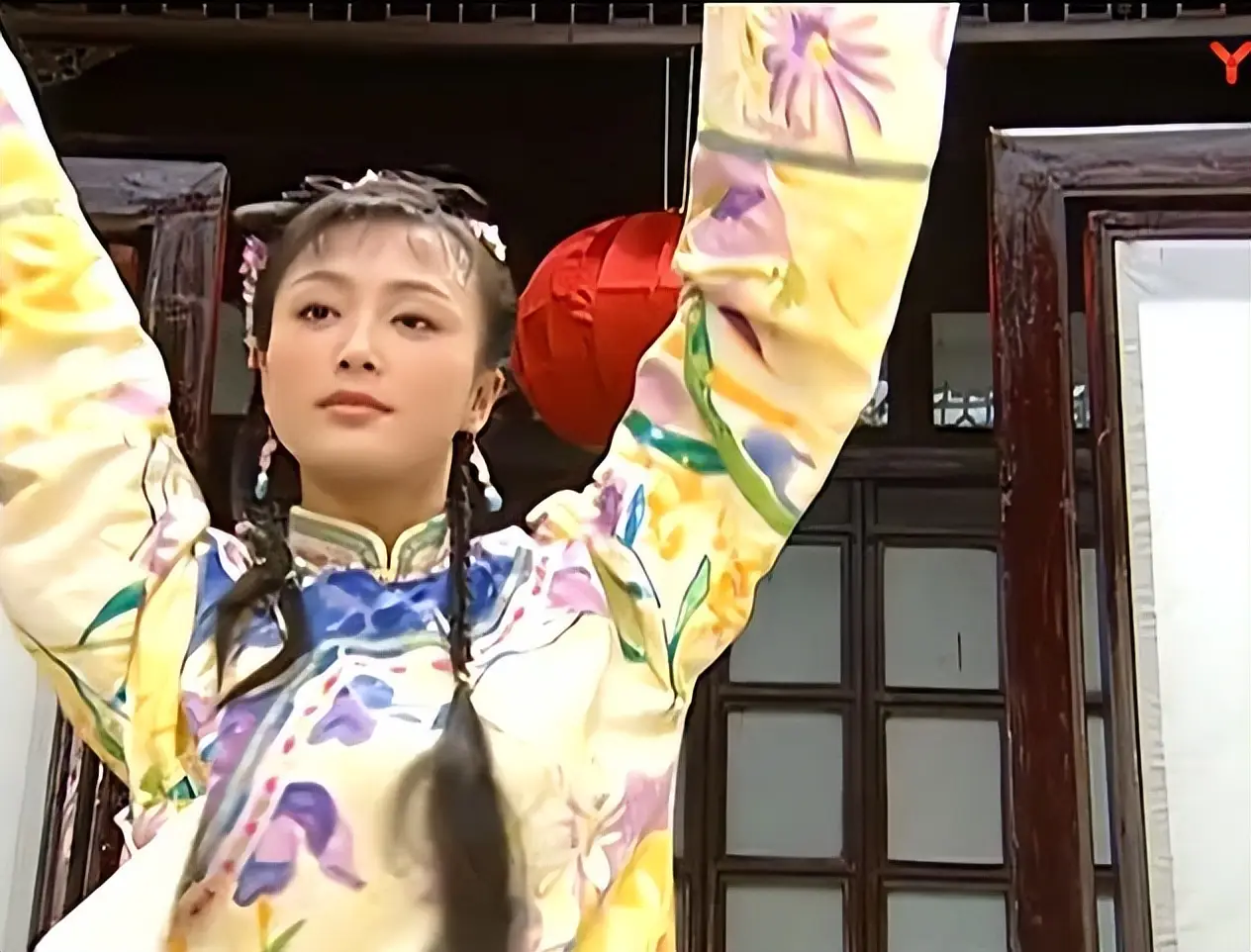 _小燕子和孩子离开永琪小说_小燕子一开始接近永琪的目的