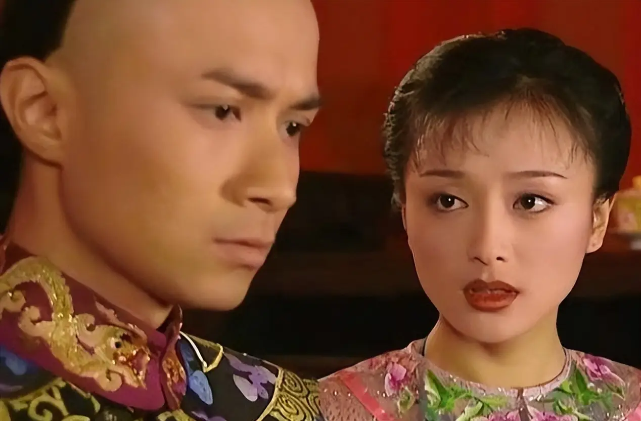 小燕子和孩子离开永琪小说_小燕子一开始接近永琪的目的_