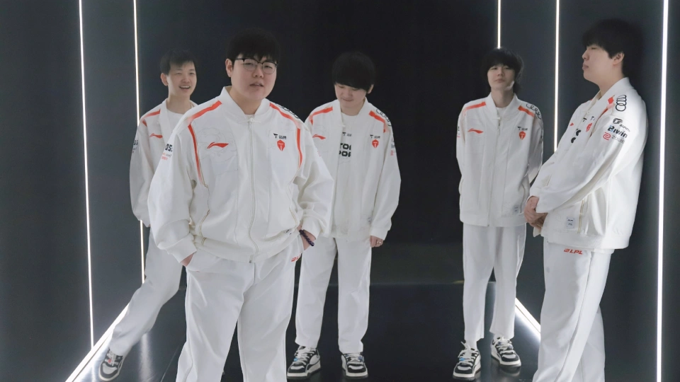 LPL 淘汰赛滔搏 FPX 对决，FPX 真能打破 6:0 宿命？
