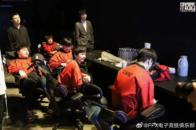 iG跌入败者组迎生死战，冰岛野辅状态成隐患！TES大战BLG决赛预演_iG跌入败者组迎生死战，冰岛野辅状态成隐患！TES大战BLG决赛预演_