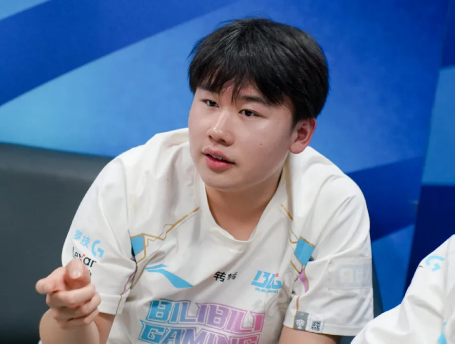BLG 3:0横扫 TES！LCK 官方点评竟暗藏玄机？