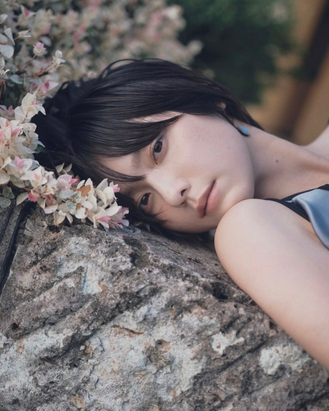 _中国明星撞脸日本av演员_加藤小夏ins