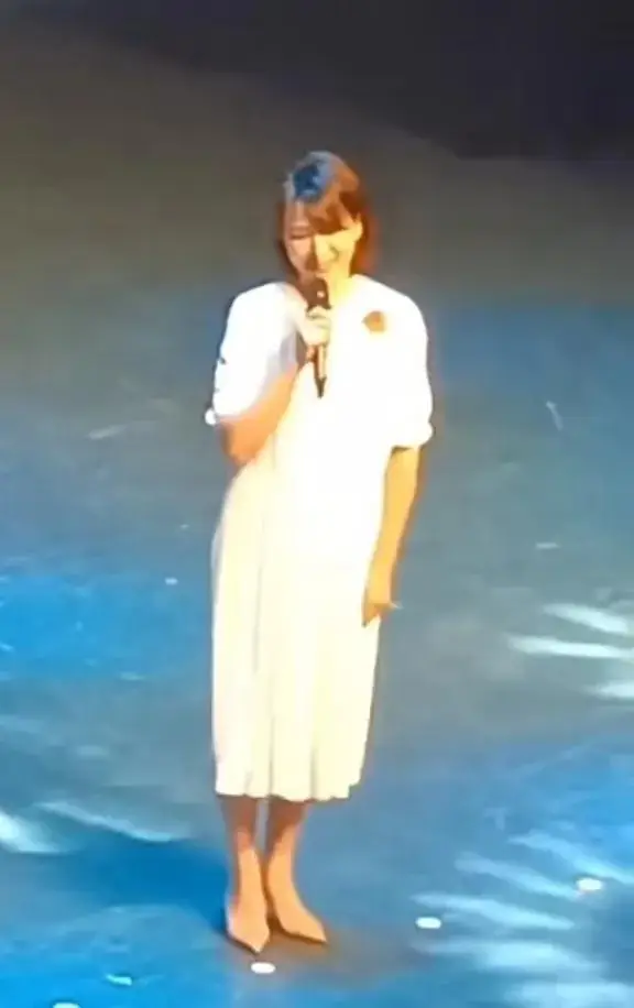 儿子朗诵比赛鼓励的话__儿子诗歌朗诵后的说说