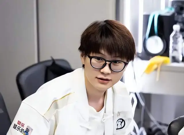 LPL第二赛段淘汰赛激战正酣！IG背水一战能否逆袭WBG？
