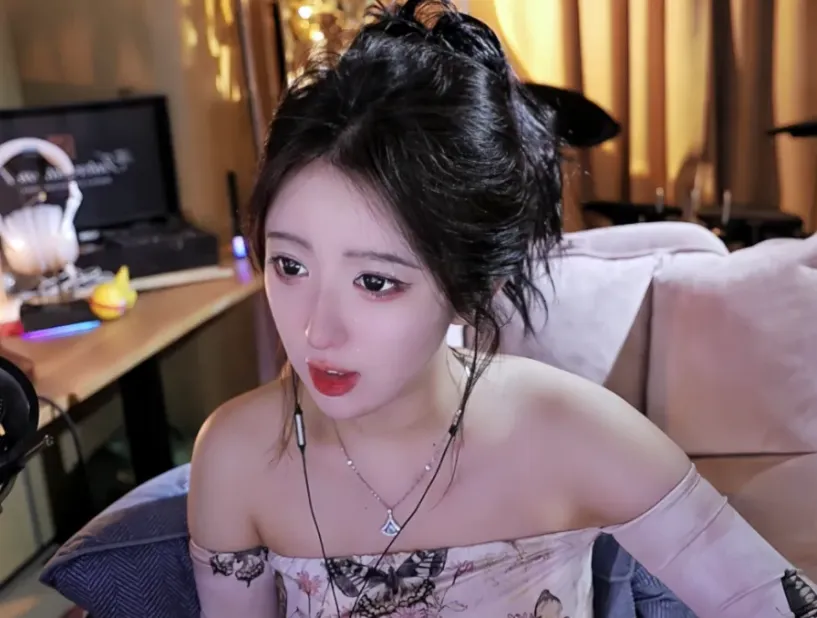 _呆妹儿加入新平台屡次碰壁，热度仅剩1000多，跳舞引热度又被封_呆妹儿加入新平台屡次碰壁，热度仅剩1000多，跳舞引热度又被封