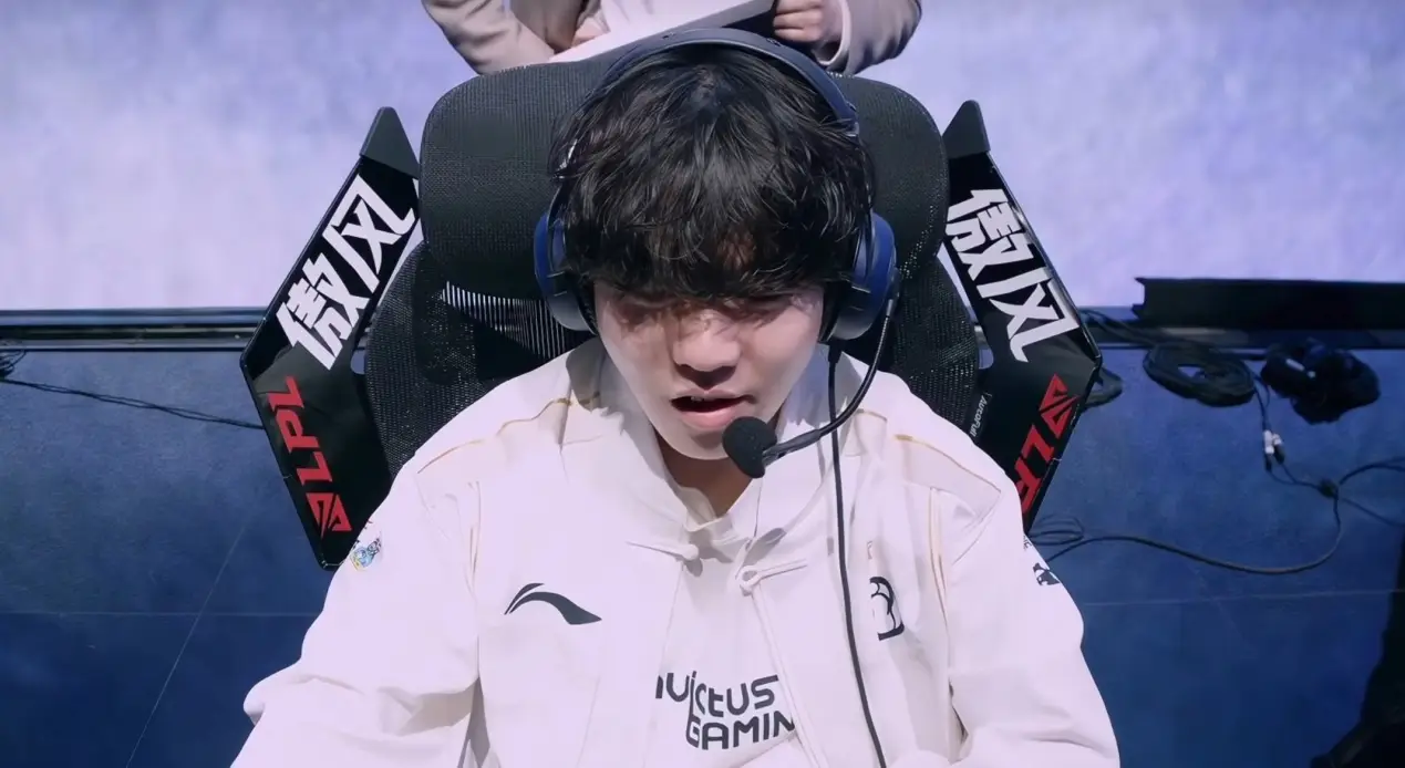 Rookie打破生涯魔咒，直呼不敢相信，宁王解说直言：IG赢全靠小虎__Rookie打破生涯魔咒，直呼不敢相信，宁王解说直言：IG赢全靠小虎