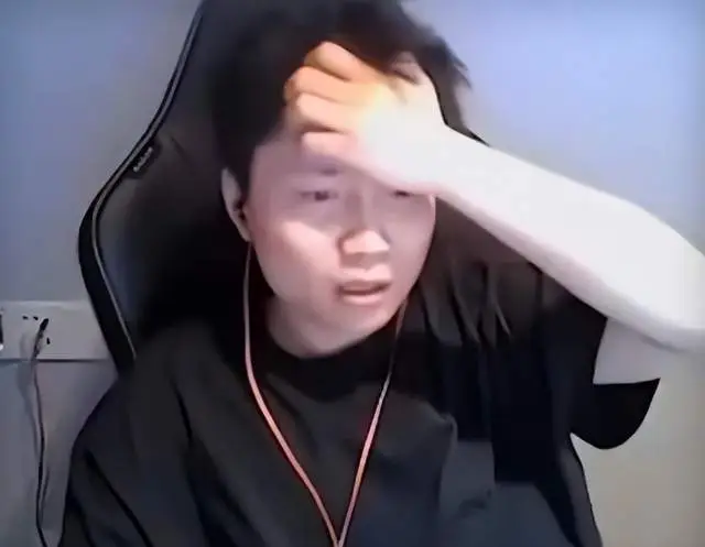 游戏直播昔日顶流Uzi都退圈，如今却杀出个超级顶流？他是谁？