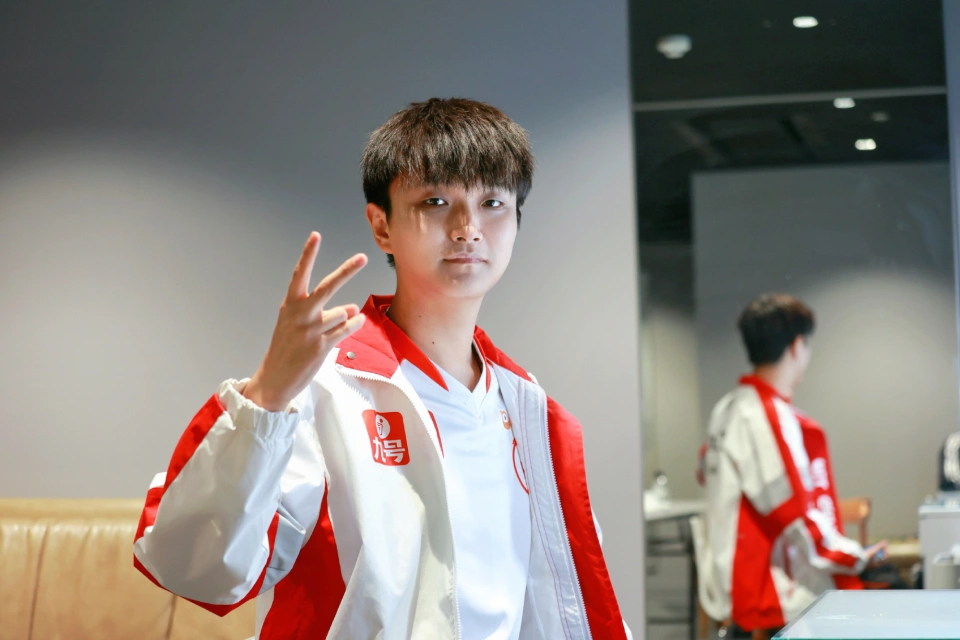 KPL 夏季赛首轮：猫神复出传言引争议，AG 经理亲自辟谣？