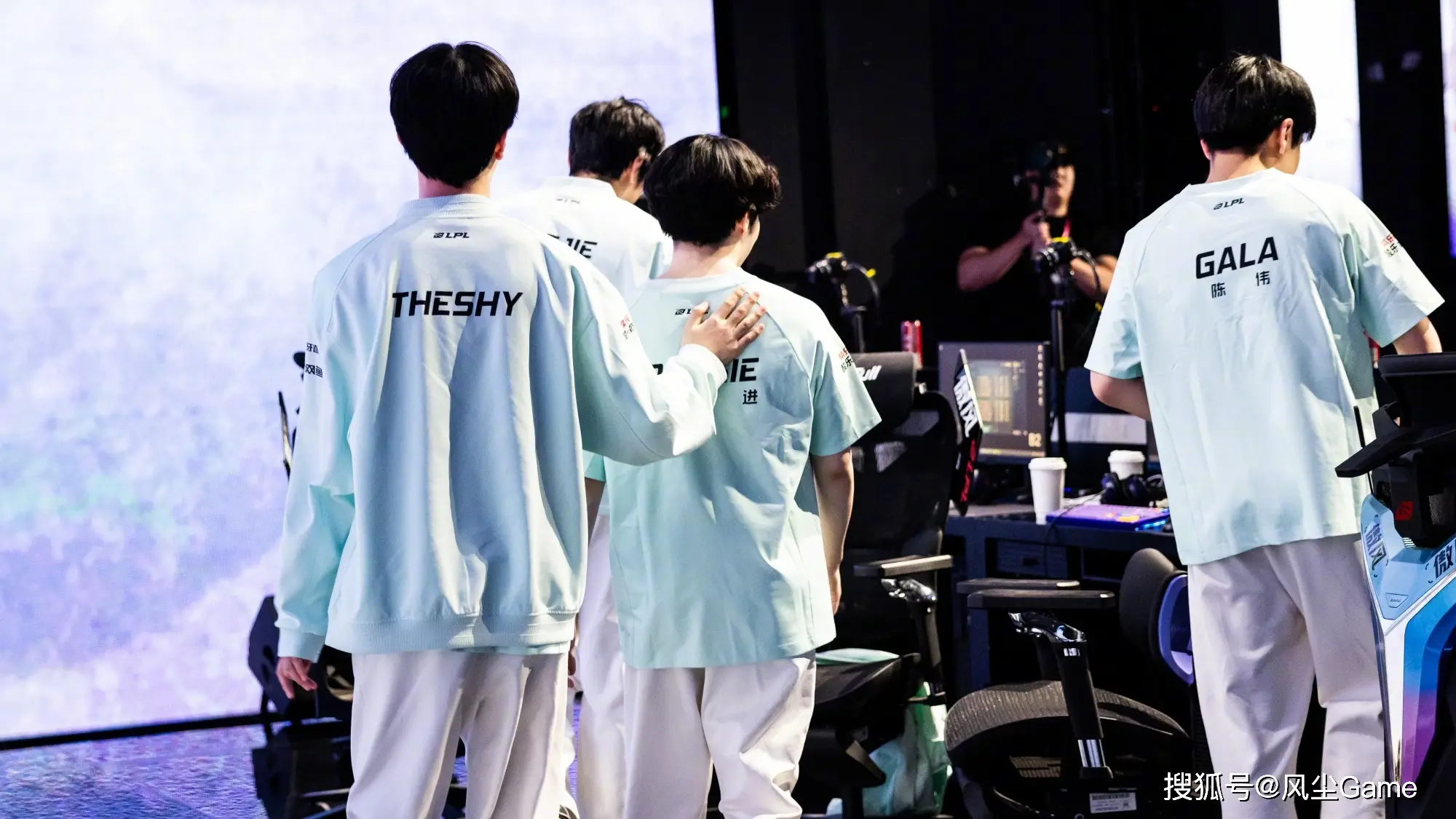 LPL 第二赛段季后赛激战正酣！BLG 出局，WE 与 IG 谁能笑到最后？