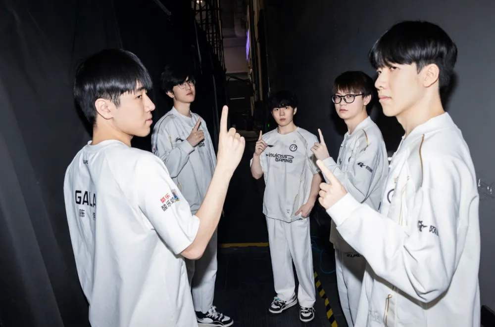 IG 3 - 0 横扫 WE 晋级！这场比赛为何引发海外网友热议？