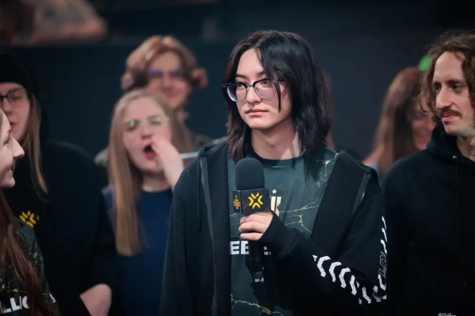 瓦罗兰特“变性人”女选手，闹出了电竞圈最大丑闻？_瓦罗兰特“变性人”女选手，闹出了电竞圈最大丑闻？_
