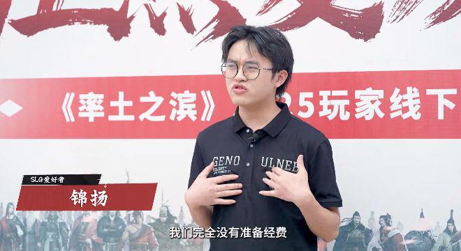 土豪砸苹果店__脸黑吃什么食物能变白呢