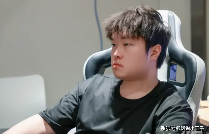 lol解说记得微博__lpljdgrng解说偏袒