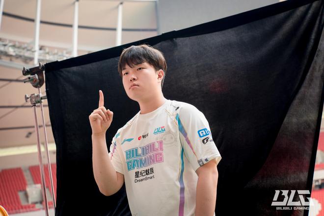 LPL 总决赛爆大瓜！Bin 赛后言论引争议，AL 经理为何凌晨 3 点下场开团？