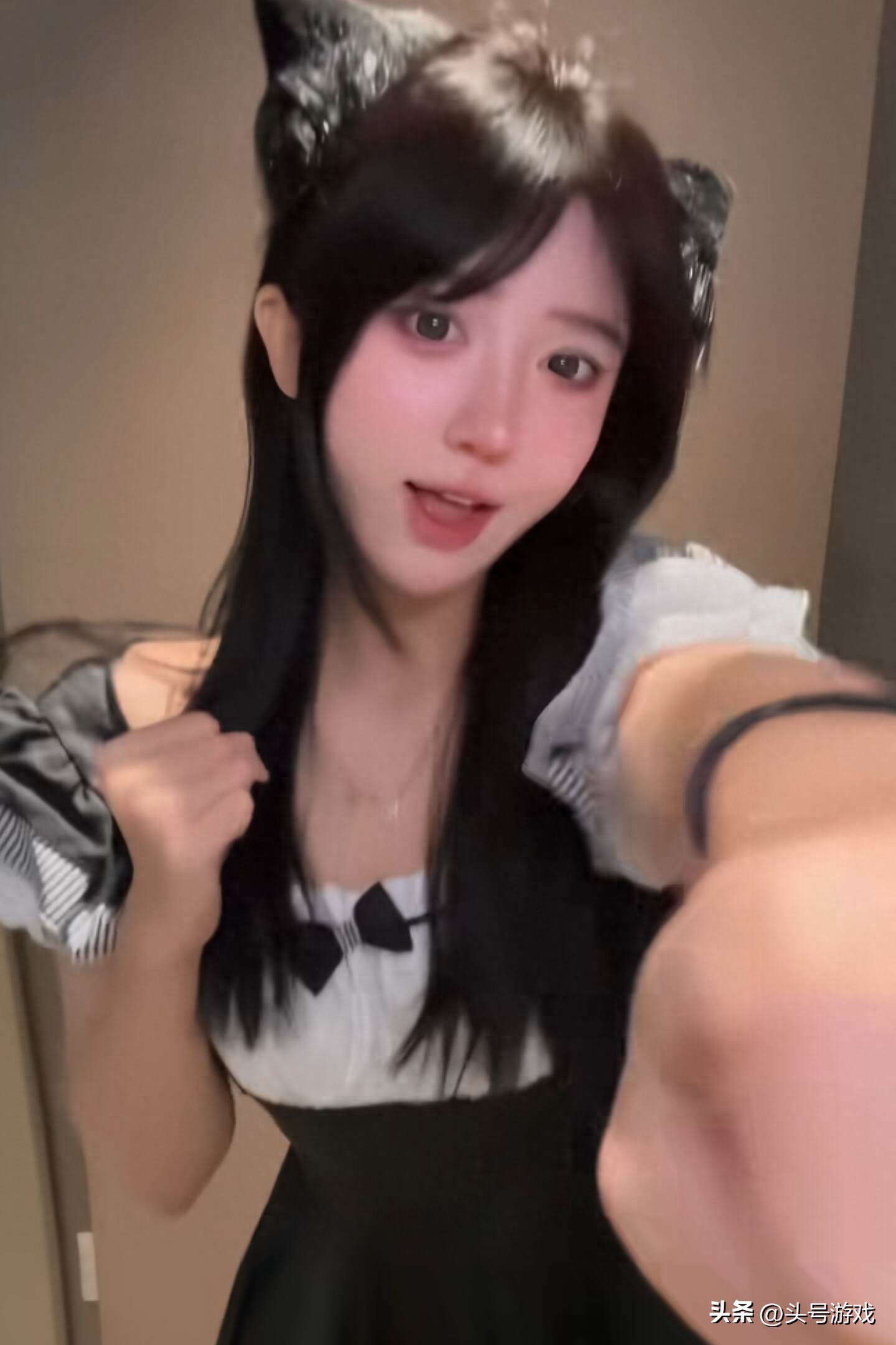 游戏女主播呆妹儿更换平台后崩溃！直播行业究竟咋变了？