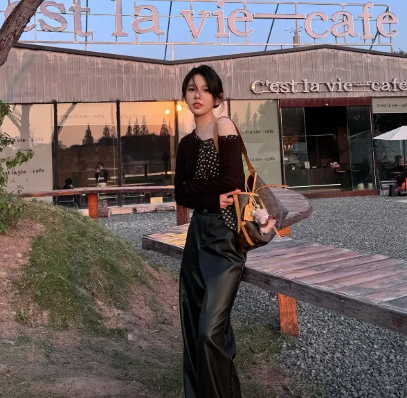 主播的心酸经历说说_日本女主播换衣被直播_