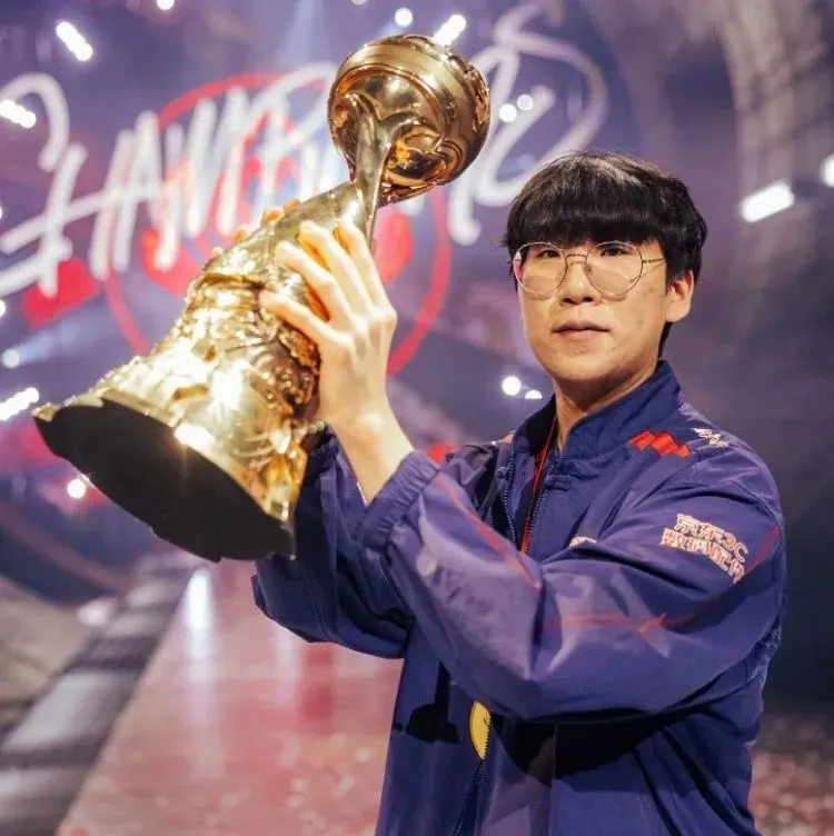 _Mlxg辟谣Uzi收购RNG：不是乌兹，但不知道他们有没有合作；Zeus：亚运Ruler努力，Kanavi在我旁边很吵话又很多！_Mlxg辟谣Uzi收购RNG：不是乌兹，但不知道他们有没有合作；Zeus：亚运Ruler努力，Kanavi在我旁边很吵话又很多！
