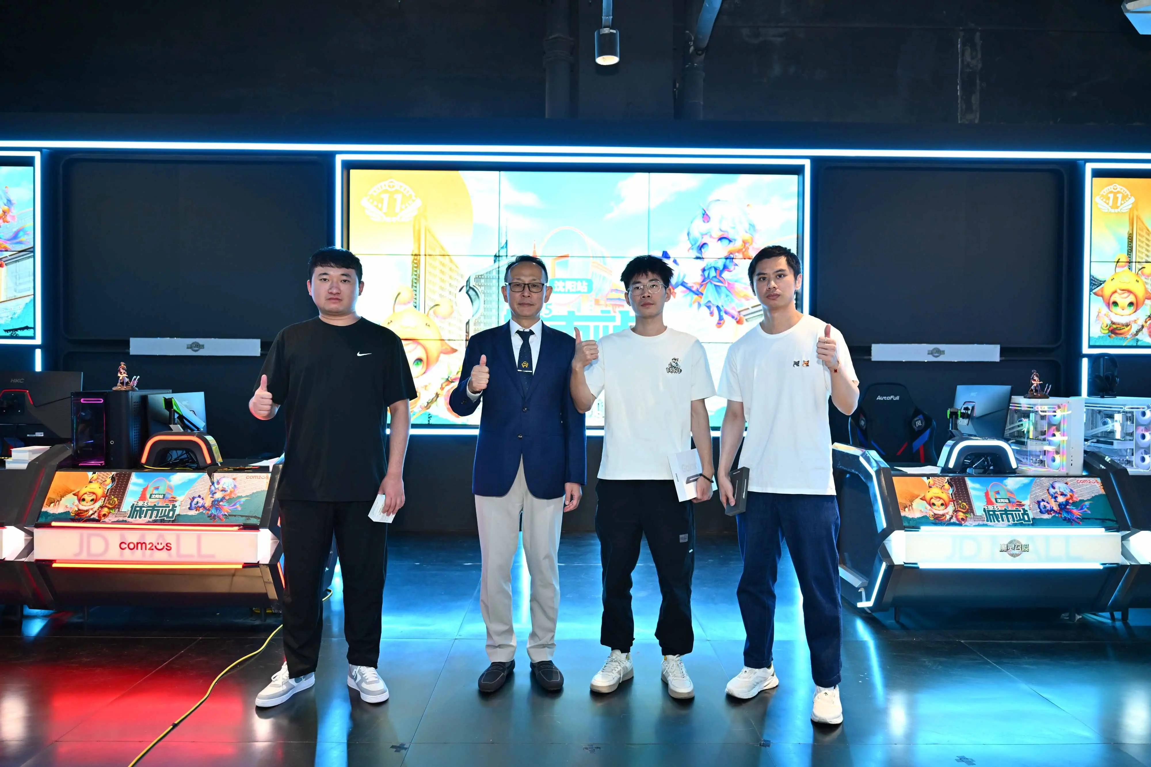 《魔灵召唤》首次登陆沈阳，人气选手集结，现场气氛火热！__《魔灵召唤》首次登陆沈阳，人气选手集结，现场气氛火热！
