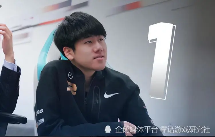 LOL：Gala被小学弟坑了，借出去的钱要不回来了，EDG战队干得漂亮_LOL：Gala被小学弟坑了，借出去的钱要不回来了，EDG战队干得漂亮_