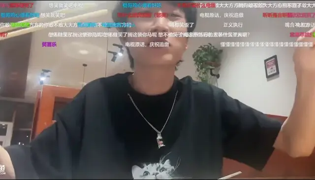 _曾在老头杯互喷彻底决裂，香锅败诉电棍幸灾乐祸，嘴角都压不住！_曾在老头杯互喷彻底决裂，香锅败诉电棍幸灾乐祸，嘴角都压不住！