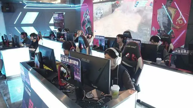 无畏契约燃工友魂：脱下工装，他们是最强“瓦”友_无畏契约燃工友魂：脱下工装，他们是最强“瓦”友_
