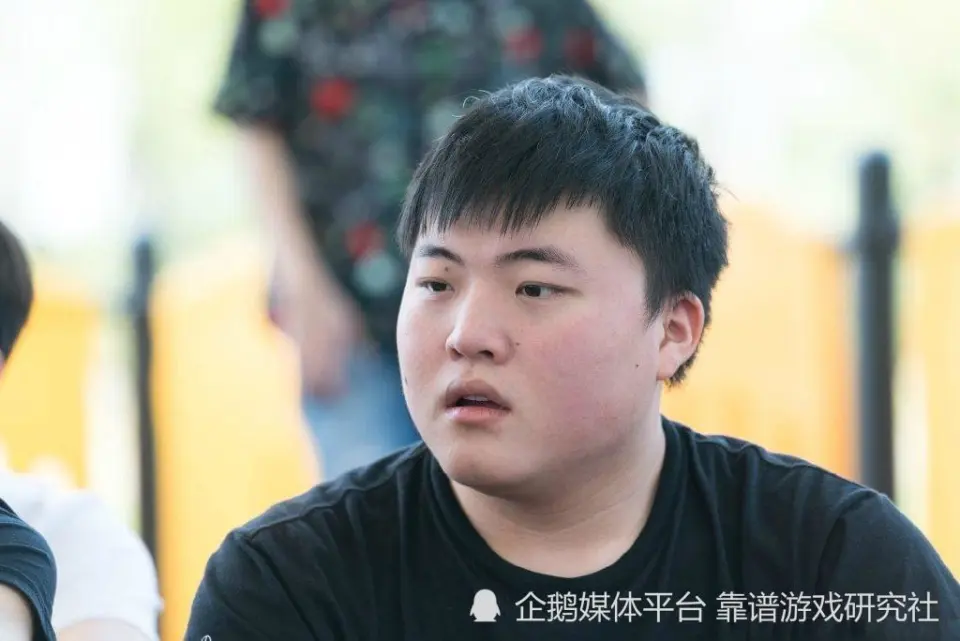 LOL：MLXG爆料Uzi后续动作，先确定直播平台，然后和RNG合作_LOL：MLXG爆料Uzi后续动作，先确定直播平台，然后和RNG合作_