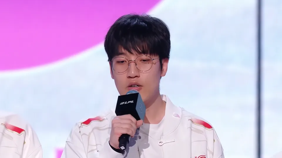 香槟俱乐部_上海电动车有硬牌没软牌_